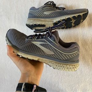 BROOKS GHOST 12
